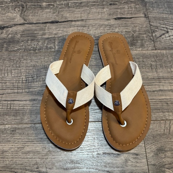 SOLD Tommy Bahama Ivory Canvas Sandals NWT - Picture 1 of 4